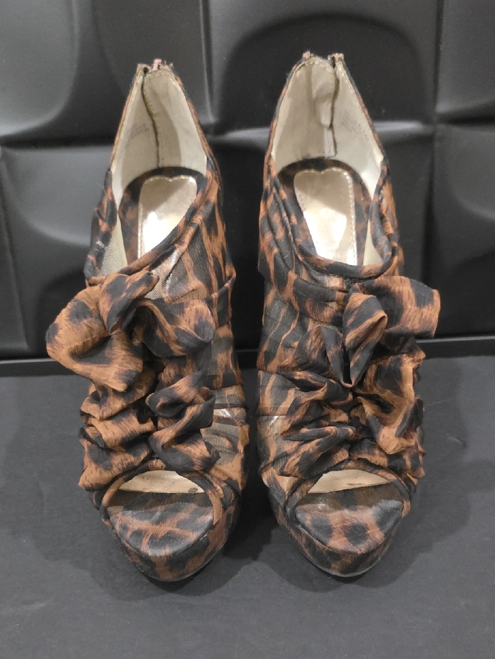 Chinese Laundry Leopard Ruched Peep-Toe Heels - Brown/Black